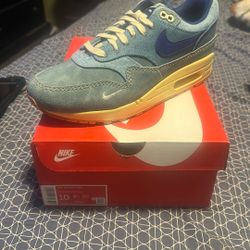 Nike Air Max 1