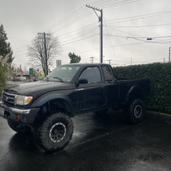 Supercharged Toyota Tacoma 4x4 Trd