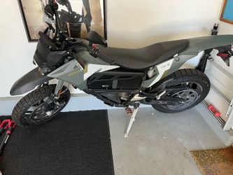 Zero electric motorcycle