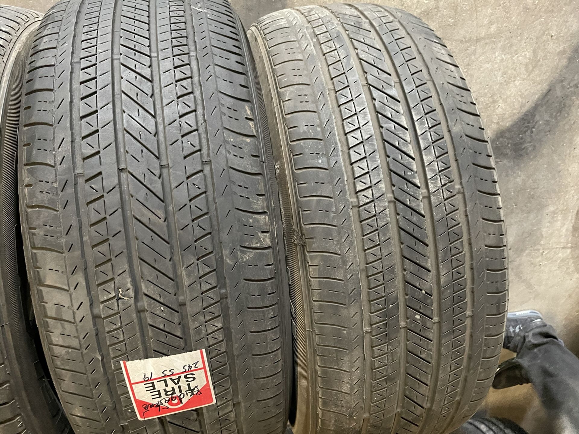 4 Used 245 55 R 19 Bridgestone Deuler HL Tires For $100 For The Set Picked Up Or $160 installed And Balanced