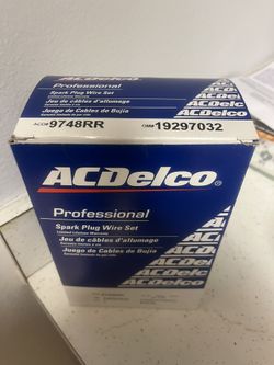 AC DELCO 9748RR LS Spark plug wires