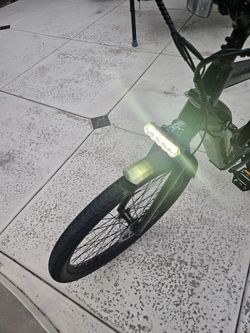 Very Nice Like New E Baik