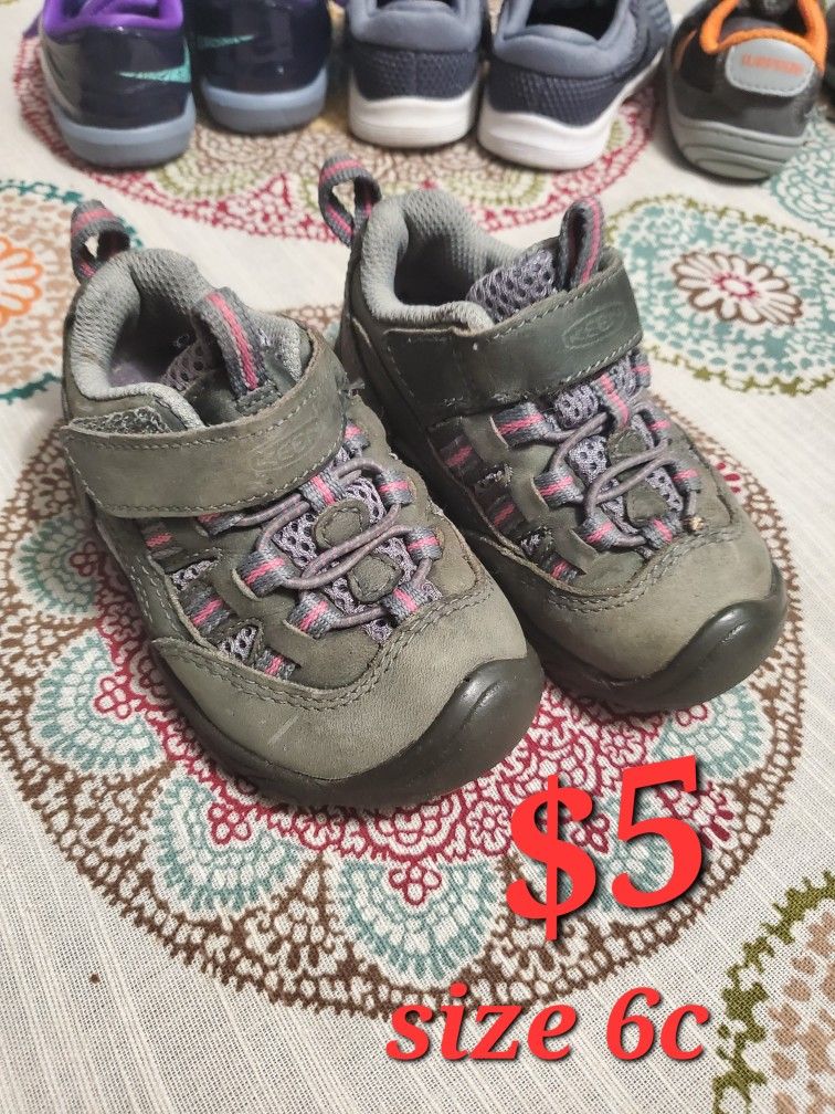 Baby Girl Keen Shoes Size 6c