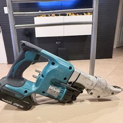 Makita Double Cut With Battery 