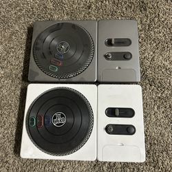 DJ Hero turntables Controllers