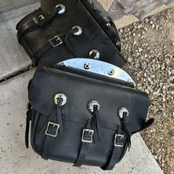 Harley Saddle Leather Bags 