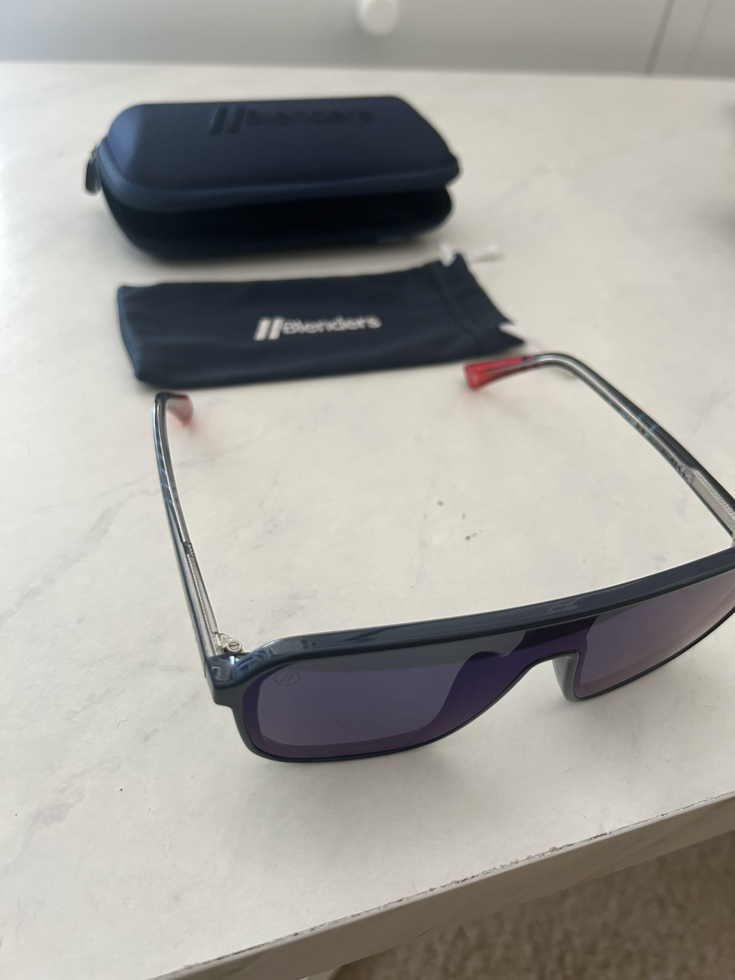 Blender Red Bull racing sunglasses