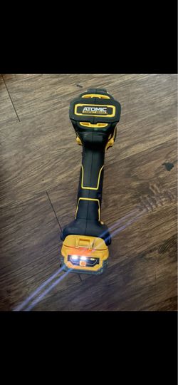 Dewalt drill with power stack battery 60$ used/usado
