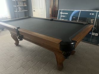 6ft Pool Table - Good Condition