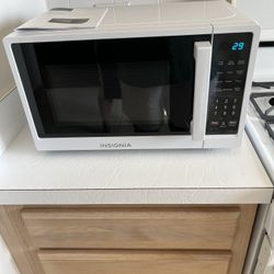 Microwave Oven