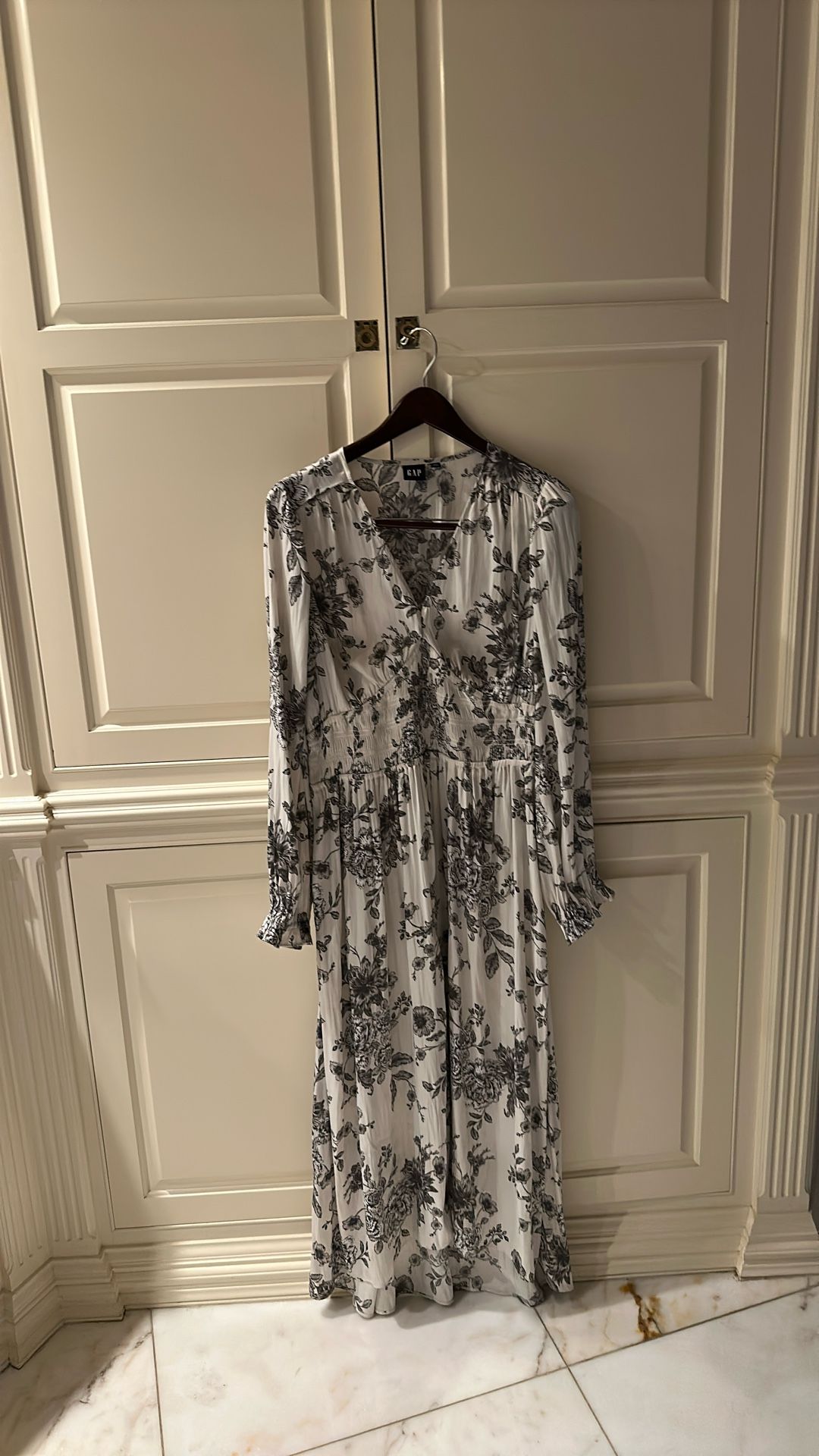 GAP Dress For All The Occasion Size Large