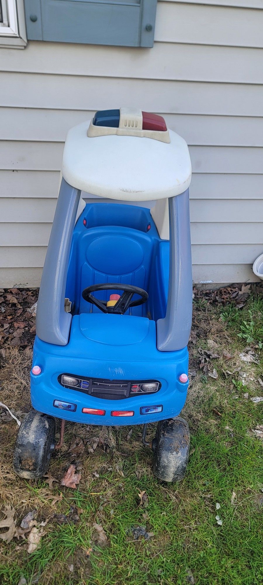 LITTLE TIKES POLICEMAN CAR