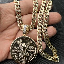 80.8 grams Cuban necklace and cz pendant  -14k gold plated-