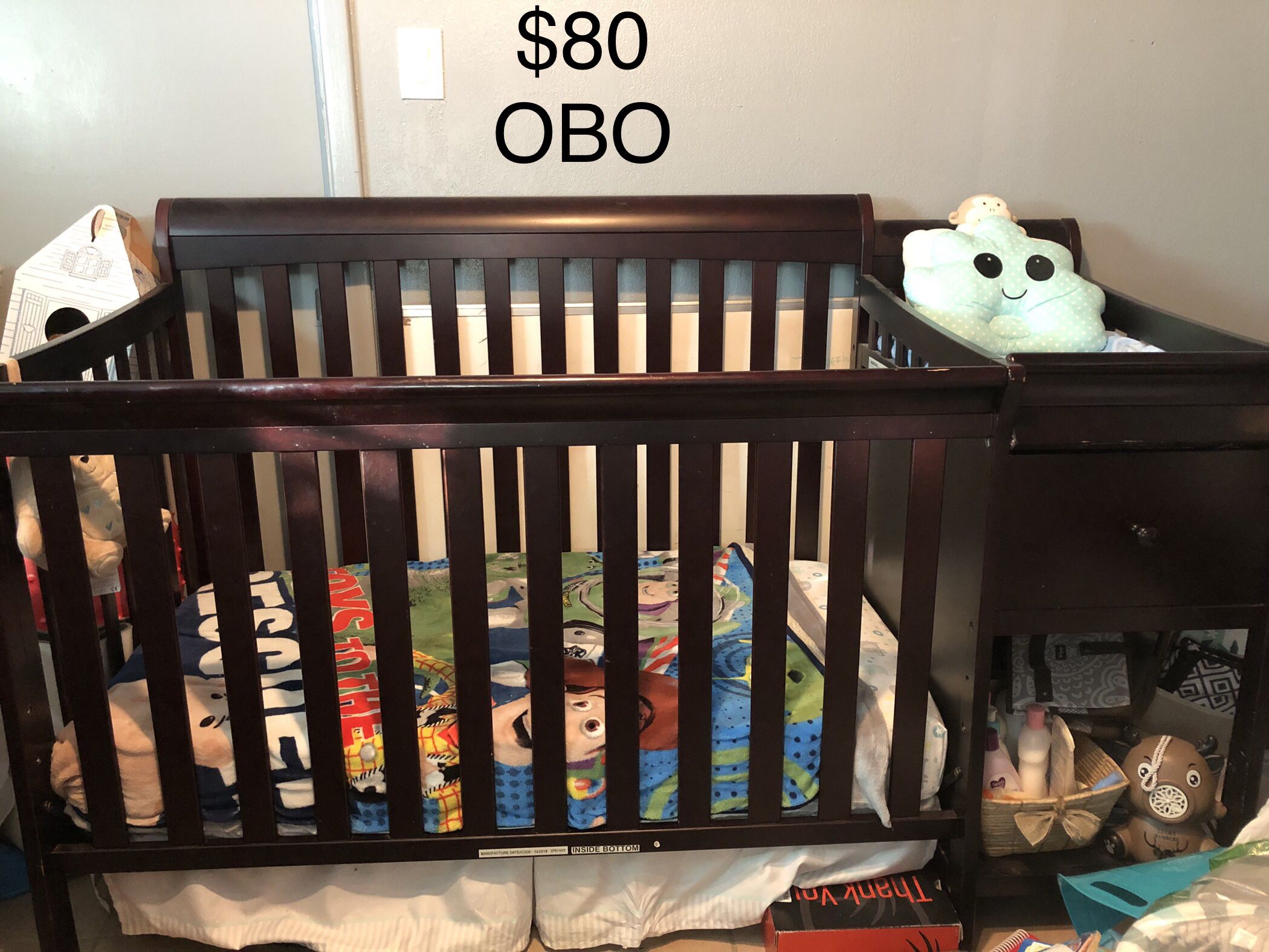 Baby Crib W/ Changing Table 1 drawer & Storage Space On The Bottom 