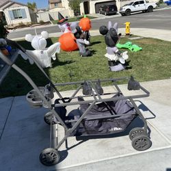 Joovy Twin Roo + w/ Graco Quick connect adapters