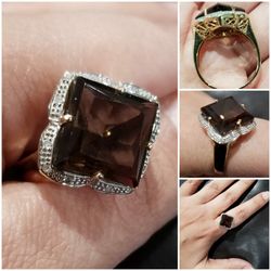 Ladies 14k gold ring smokey topaz