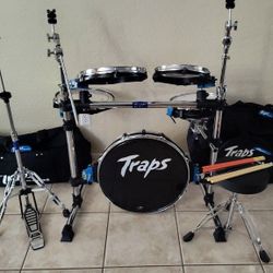 Traps Drums A400 Portable Acoustic Drum Set