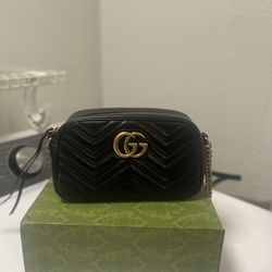 Gucci Marmont Small Camera Bag