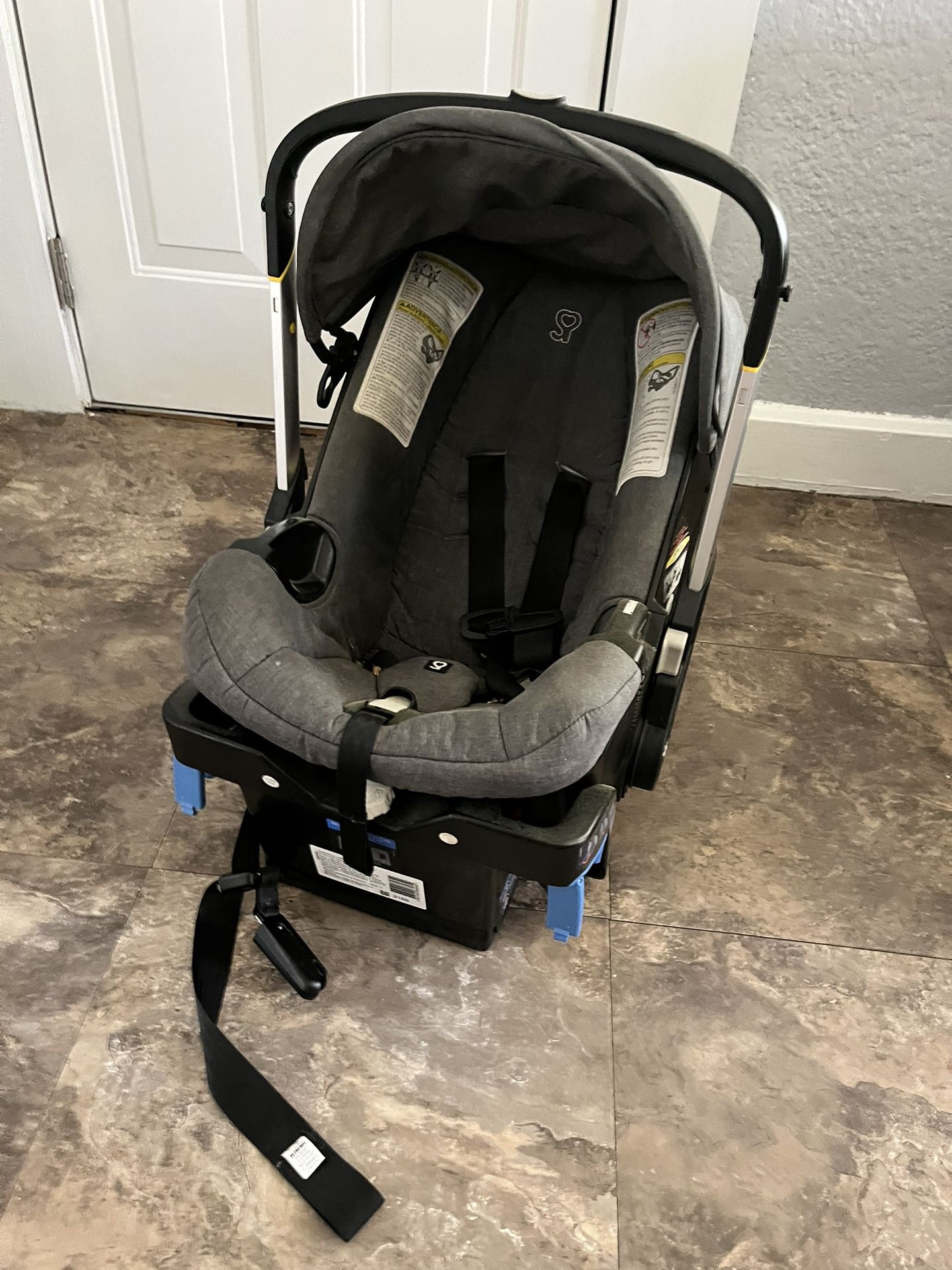 Doona Baby Stroller And Car seat 