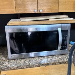 LG Microwave For Sale 
