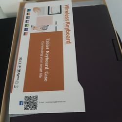 Tablet Case In EXCELLENT CONDITION 