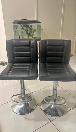 Set of 2 Black Leather Bar Stools