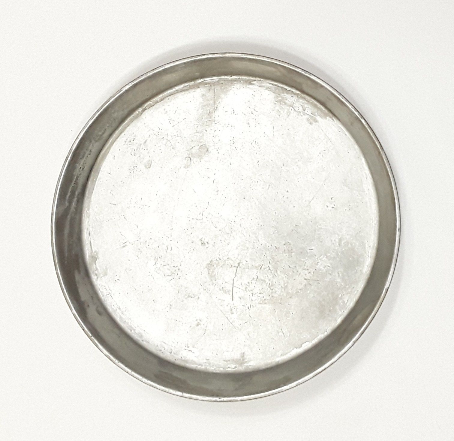 Vintage WEAR-EVER Aluminum 8"Cake Pan. 1.25" Deep. Model #2713