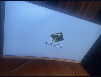 Curved Monitor 1080 HD Large