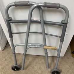 Walk - er Like New Pick Up 