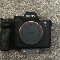Sony Alpha a7 IV 33MP Mirrorless Camera - Black (Body Only)

