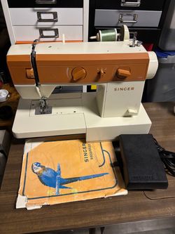 Singer 5522 Heavy Duty Sewing Machine with Foot Pedal Attached Walking Foot and Manual
