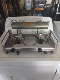 Camping stove takes rubbing alcohol and other natural chemicals that burn