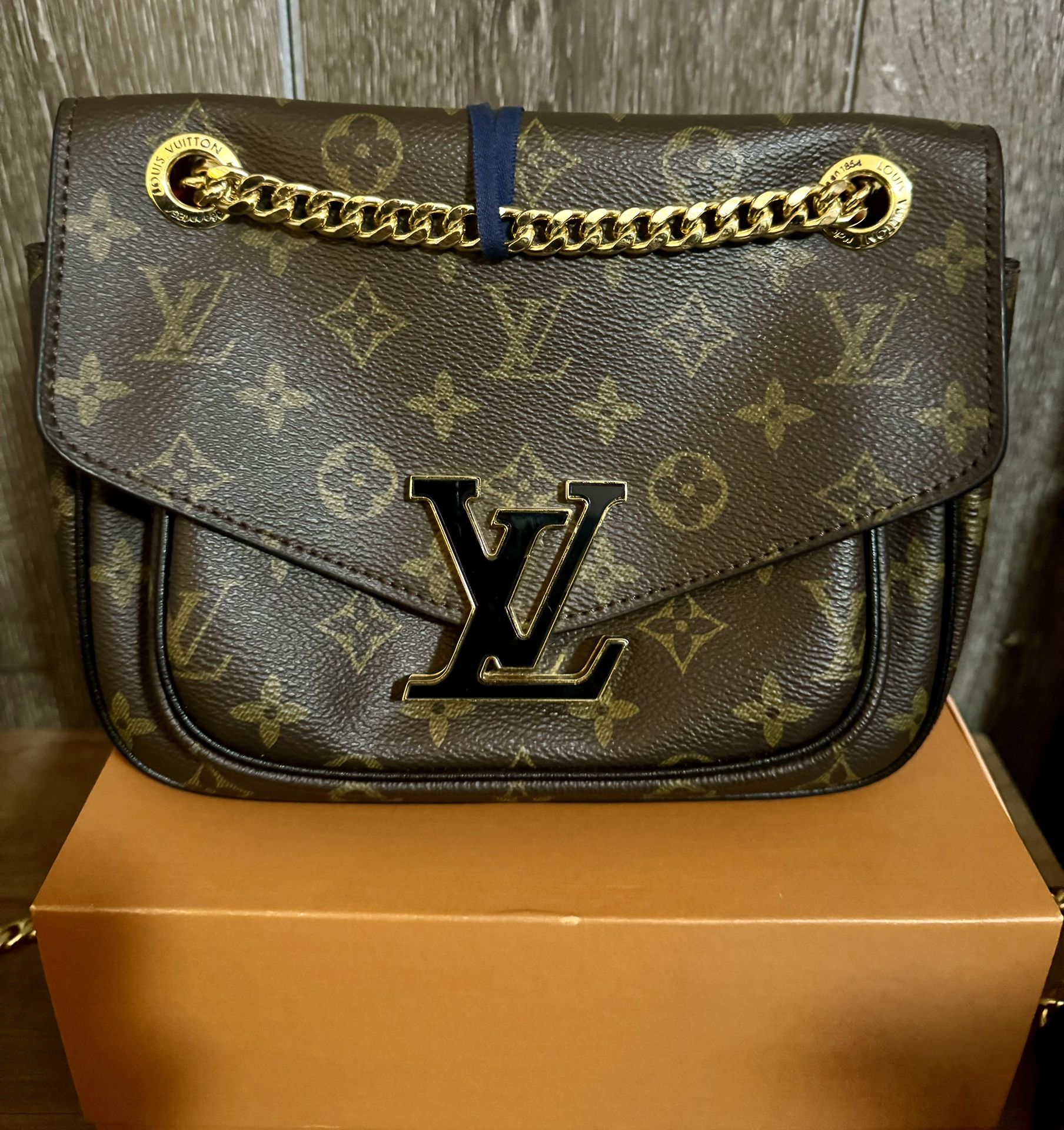 Louis Vuitton “Passy Handbag” #LV6889