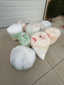 Free shipping bubble wraps and shipping popcorn.