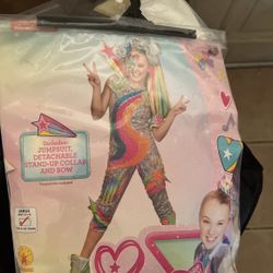 Costume