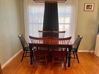 Dining Table with 6 Windsor spindle-back Chairs