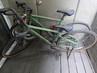 Ozark trail 700c road bike