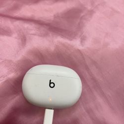 Beats Studio Buds 