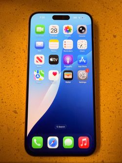 iPhone 15 Plus 128 GB Unlocked!