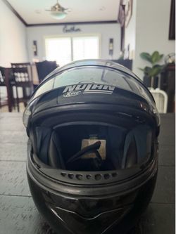 Motorcycle helmet