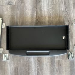 Black Keyboard and Mouse Tray