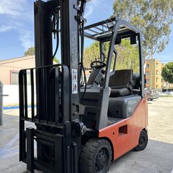 Toyota Forklift 3300lb, 3 Stage, Side Shift, 90 Days Warranty!