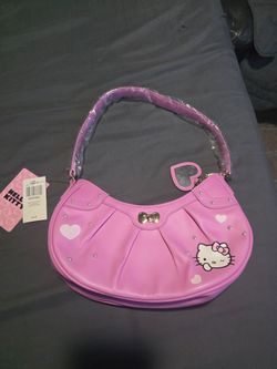 Hello kitty pruse