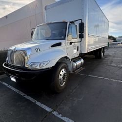2018 International 4300