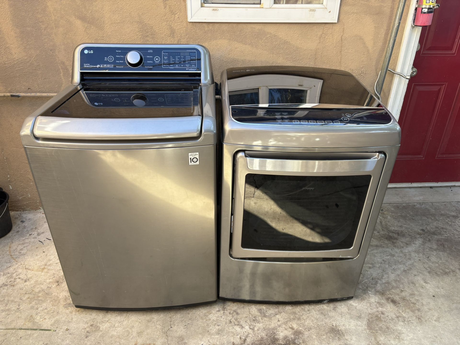 Lg Top Load XL Capacity Washer And Gas Dryer 