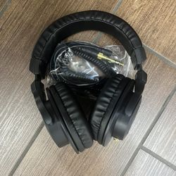 Rockville Pro M50 Headphones