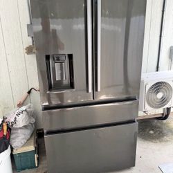 Samsung French Door Refrigerator. Dark Stainless Steel. Price Including Delivery