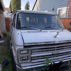 1985 CHEV VANDURA