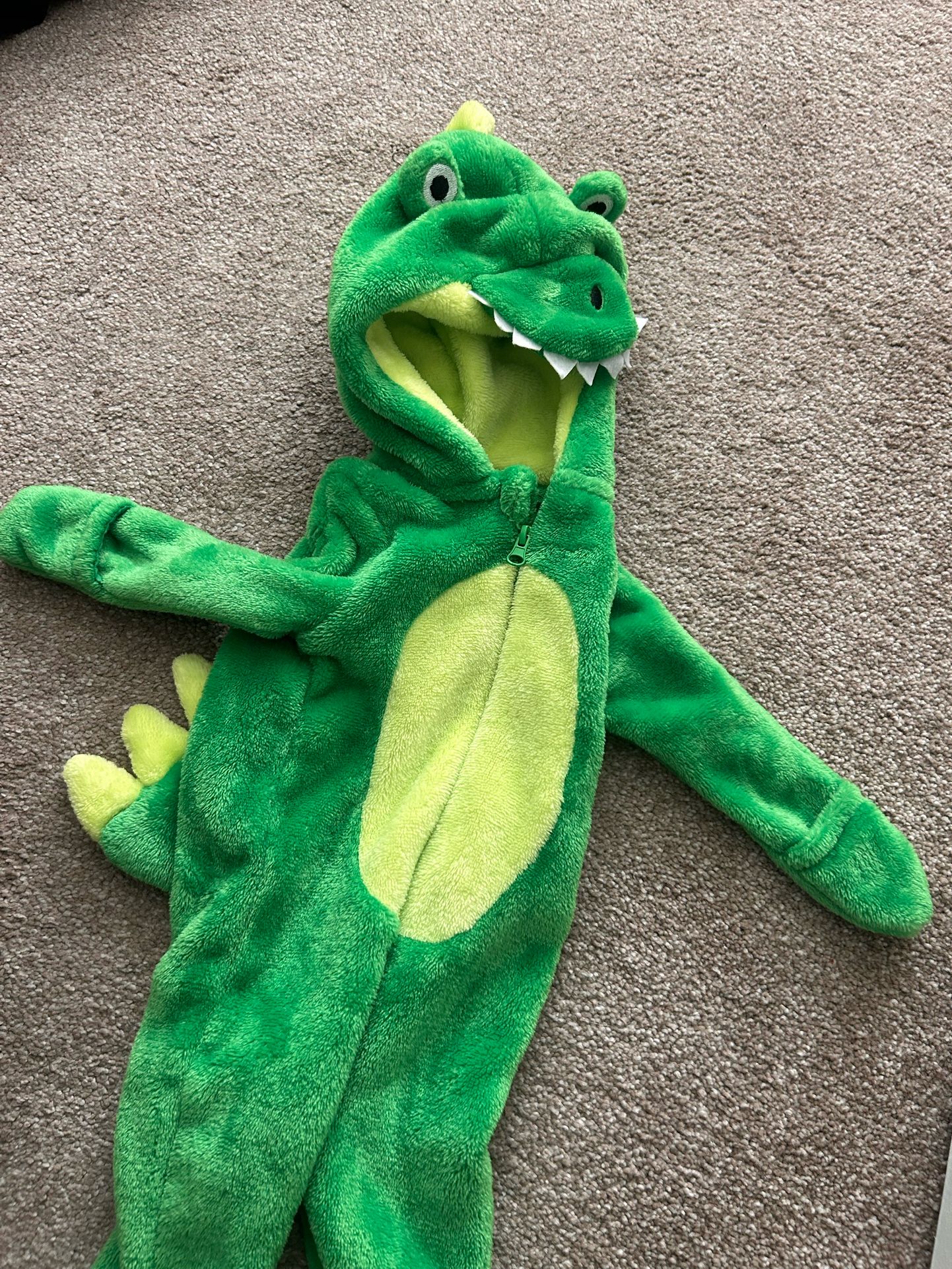 Baby Dino Costume 0–3M – Great for Halloween!
