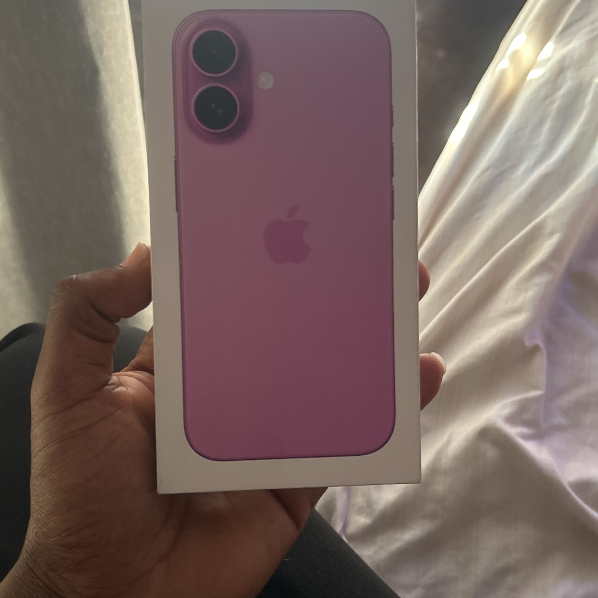 iPhone 16